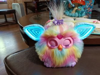 Hasbro 2023 Rainbow Tie-Dye Interactive FURBY is in Nice WORKING Condition.
