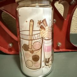 16oz Glass Cup Cafecito y Chisme with bamboo lid