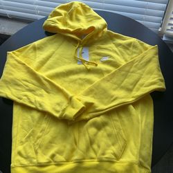 YELLOW NIKE HOODIE 