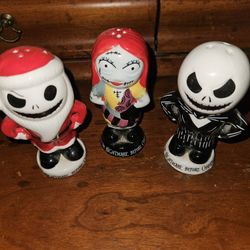 Nightmare Before Christmas Salt And Pepper Set