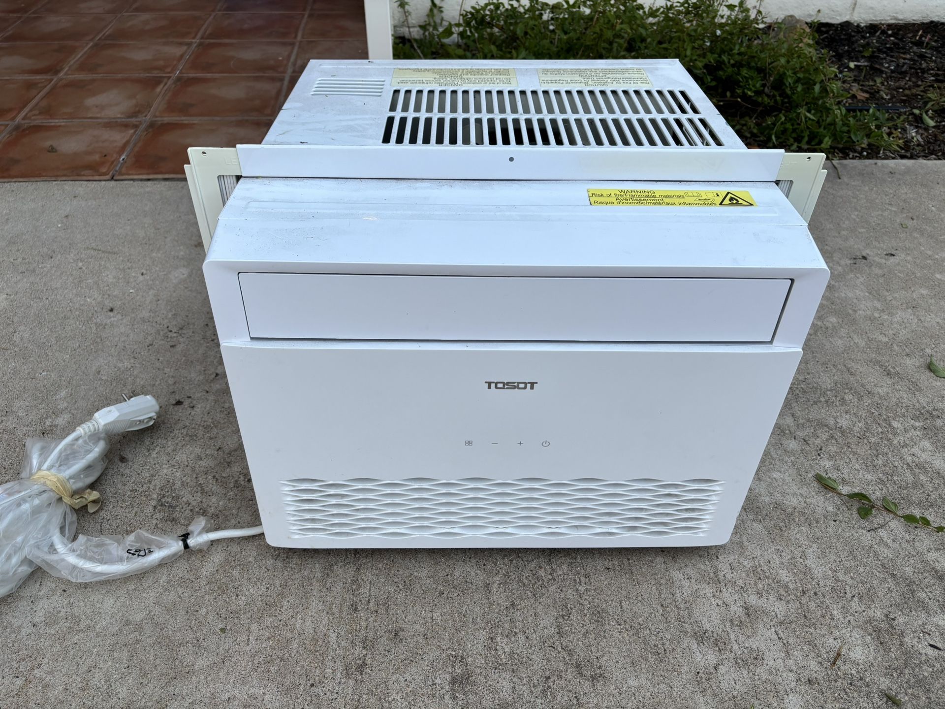 Window Air Conditioner With Remote