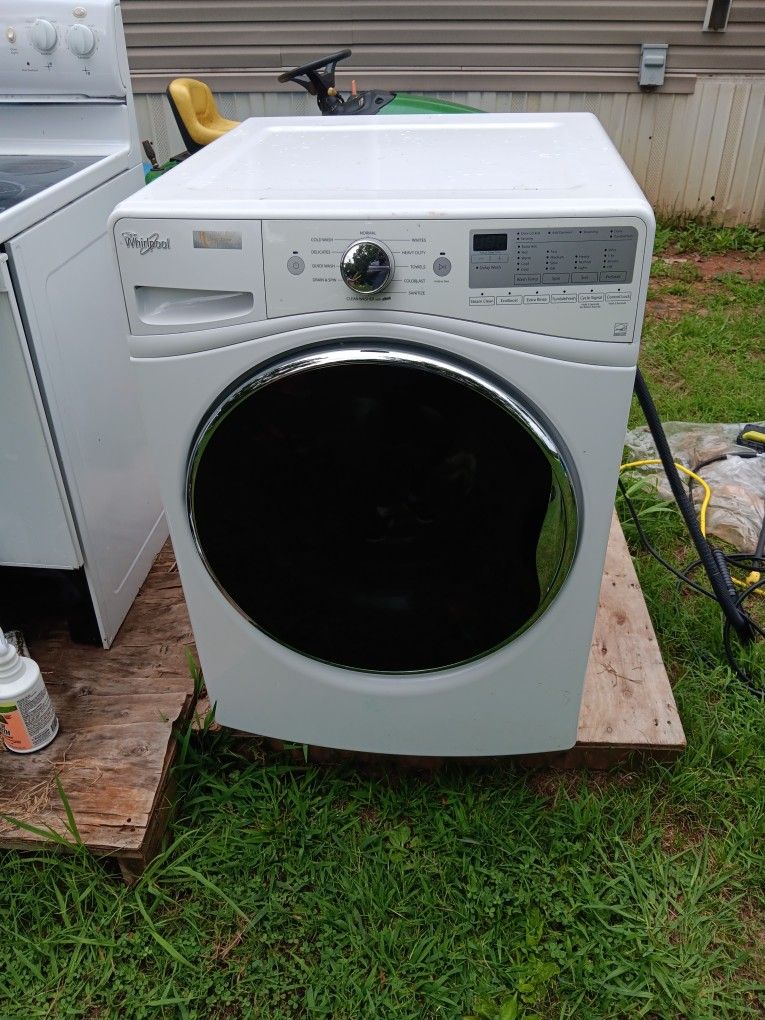 World pool front load washer