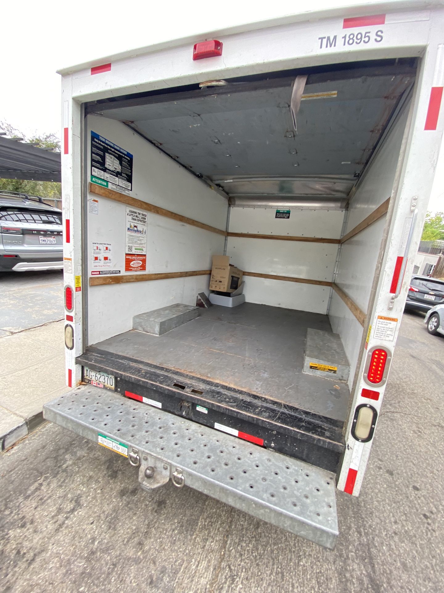 Trash —PICKUP  TRUCKS AVAILABLE  10 FTs $350 15 FT $450