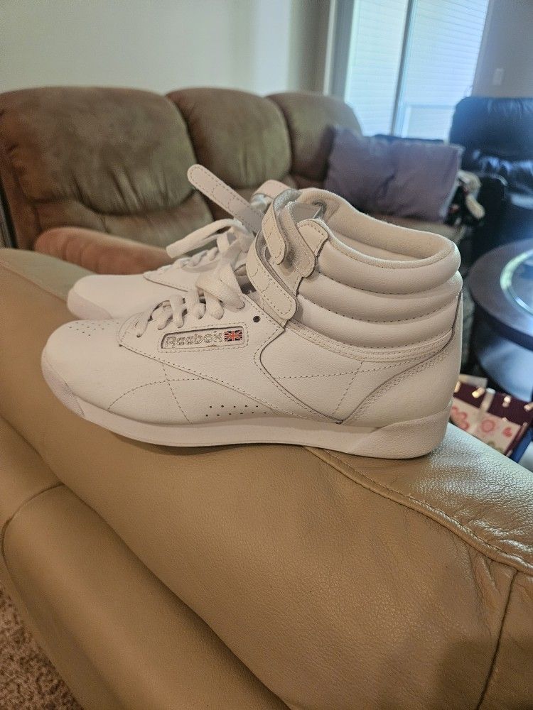 Reebok Women's F/S Hi Trainers. Size 7