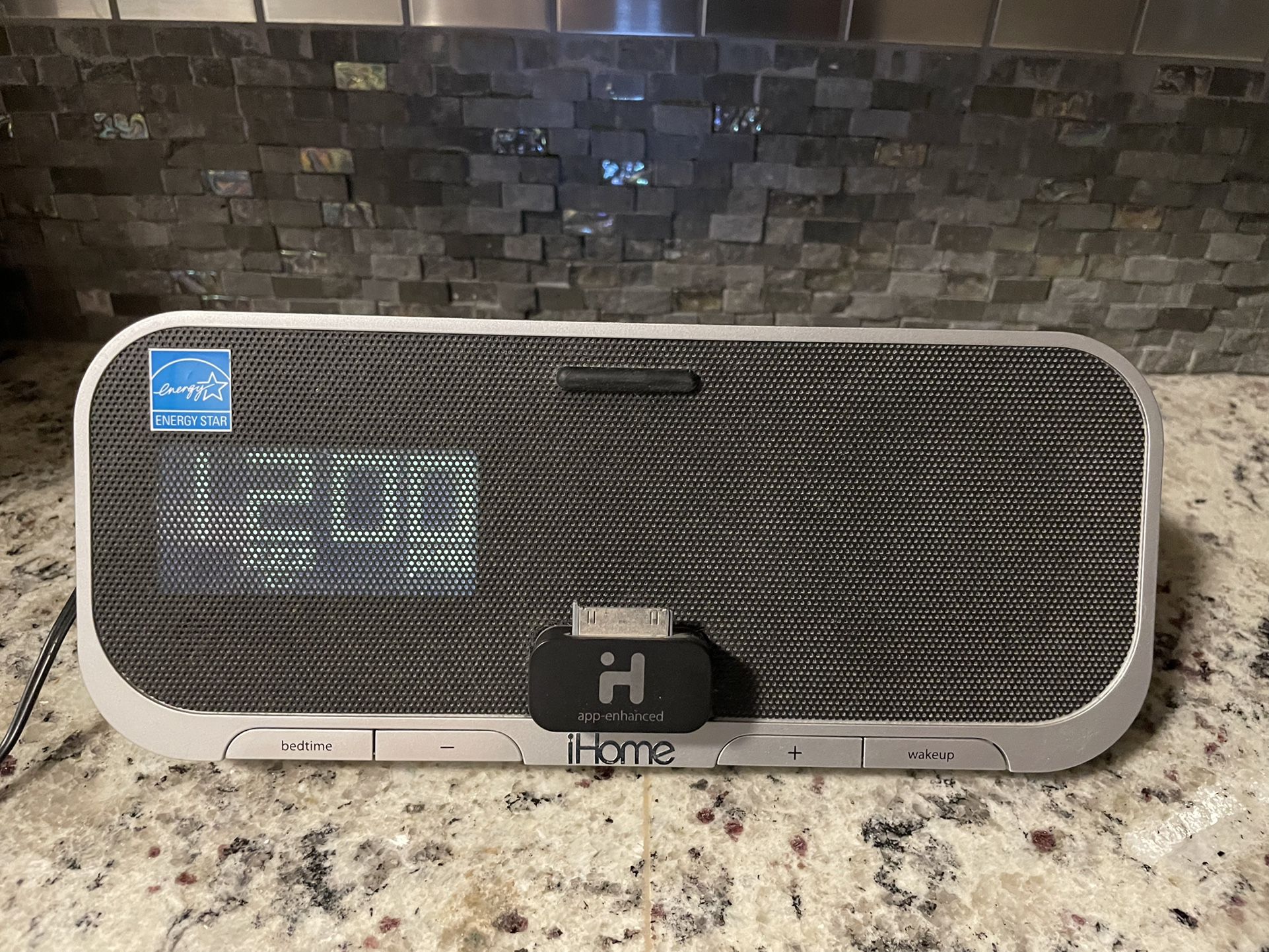 IHome App Enabled Alarm Clock Model iA5BV