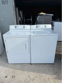 Ge washer and dryer good condition everything works fine