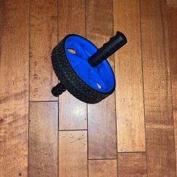 Ab Roller For Developing Strong & Big Abs