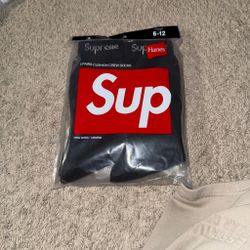 Black Supreme Socks
