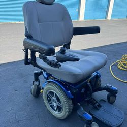 Quantum 600 Power Wheelchair Electric Chair Needs Batteries