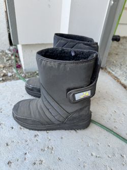 Rugged Exposure Jr Snow Boots Size 4 