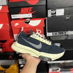 Nike Air Zoom Type Crater Navy Yellow size 9 USED But Clean