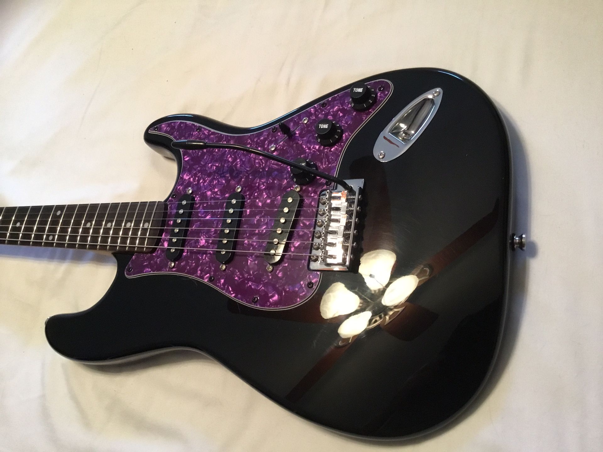 Electric & Acoustic Guitar Repair And Reconditioning