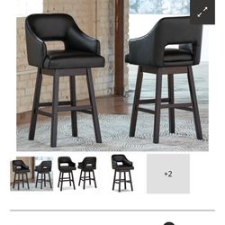 Tallenger Bar Height Stools (2)