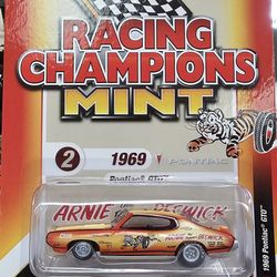 RACING CHAMPIONS MINT