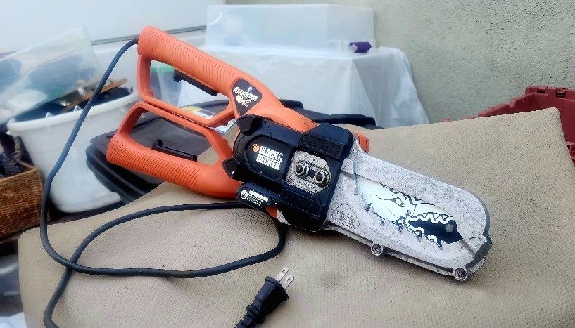 Black & Decker Alligator Saw
