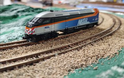 Kato N Scale Metra MP36PH #427