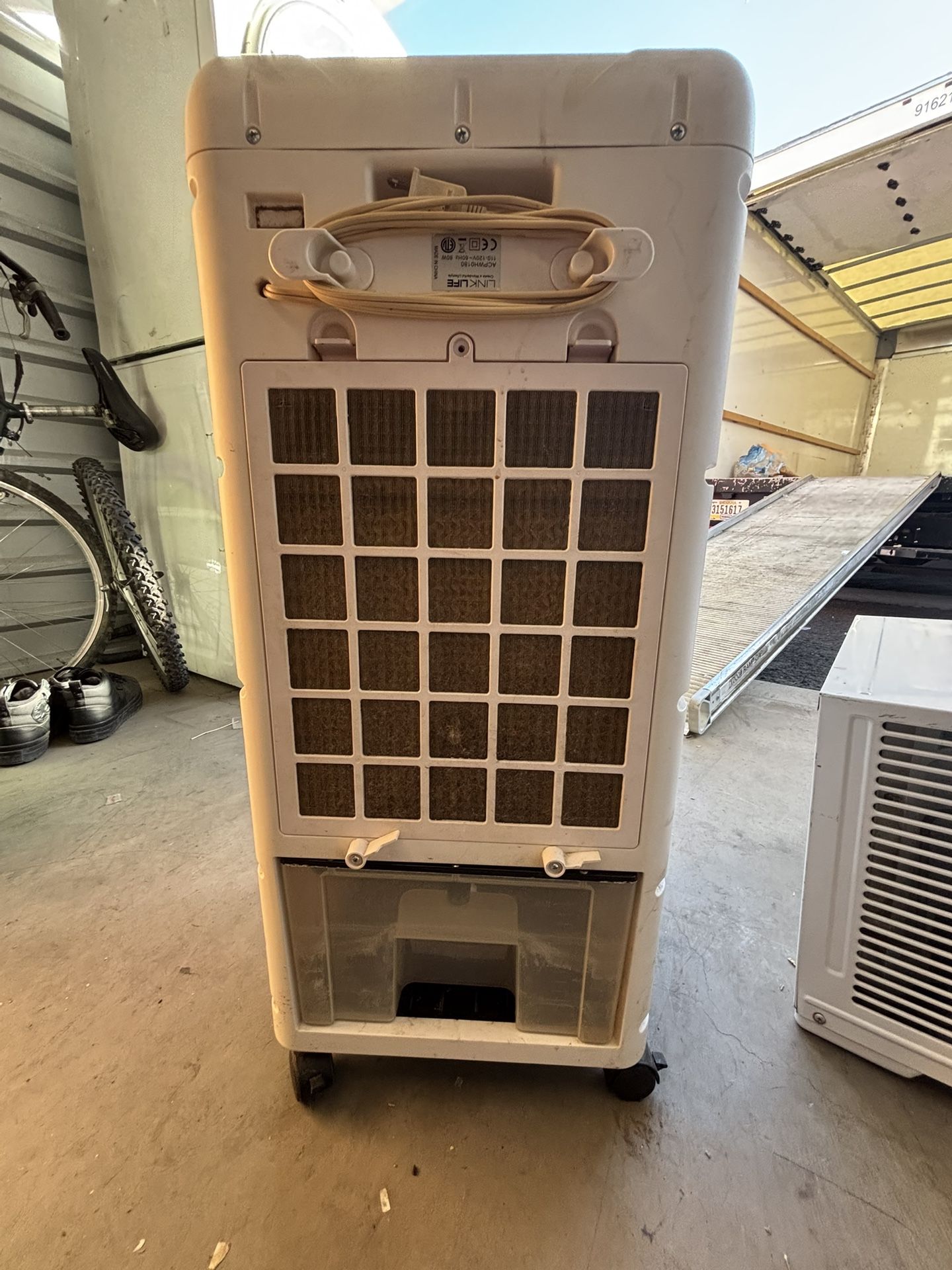 AC Unit