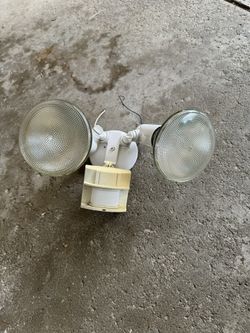 Flood Light With Sensor!