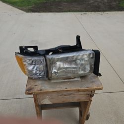 1994 To 2004 Drivers Side Headlight Assembly 