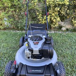 FEW TIMES USE IMMEDIATELY AVAILABLE  MURRAY 21 INCH WITHD CUT. PUSH LAWNMOWER . WITH GRASS BAG INCLUDED. PERFECTLY  WORKING CONDITION POWERED BY SUPER