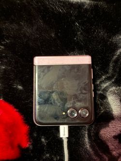 Samsung Galaxy Z Flip Foldable Smartphone