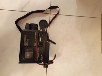 Quasar VM-50 VHS-C camcorder.
(No Battery or Charging cord)