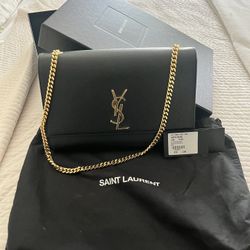 Yves Saint Laurent 