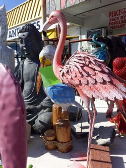 Pink flamingo garden decor makes a great gift for Valentine's Day on sale today and tomorrow. Mention OfferUp