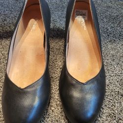 Vionic black heels orthoheel technology