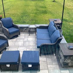 7 -Piece Wicker Patio Sofa Conversation Set with Blue Cushions 