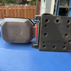 Milwaukee Palm Sander 