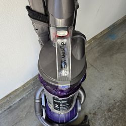 Dyson DC25 Upright Vacuum Cleaner