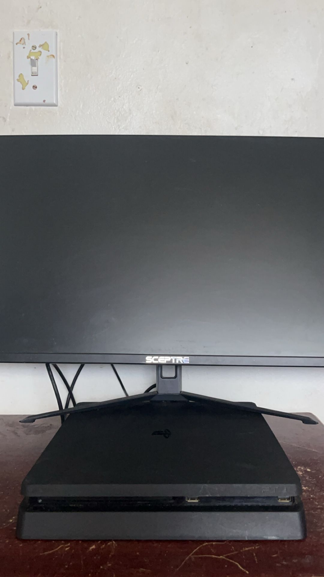 PS4 Slim With 144hz Sceptre monitor 