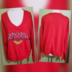 New With Tags WONDER WOMAN WW84 LONG SLEEVE SLEEPWEAR PAJAMA V NECK SWEATER SHIRT SIZE 3X (22W-24W)