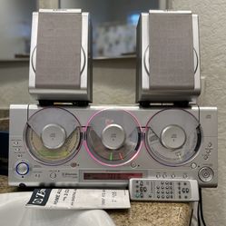 Y2K Emerson MS3105 Triple CD Player AM FM Wall Mount Original
