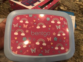 Bentgo Brand Bento NEW Girls Lunch Box Style With 5 Compartments, New In Box “Rainbows and butterflies” style Purchased on Amazon for $30+tax Item is 