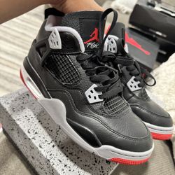 Bred Jordan 4s 