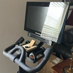 NordicTrack iFit S22i Exercise Bike