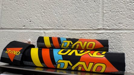 GT DYNO retro black and yellow  3pcs pad set