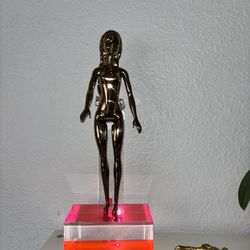 Bronze Barbie, 2023