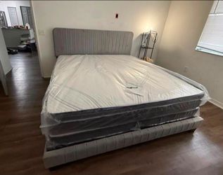 Brand-New King Mattresses + FREE Box Spring Included ( Delivery Available)