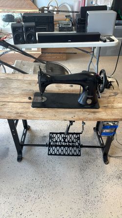 Máquina De Coser Singer