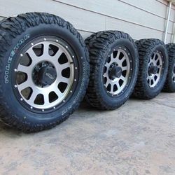 New 20X9 Silver MB Off Road LT 305 55 20 Patagonia M/T 12ply Tires 8X6.5

