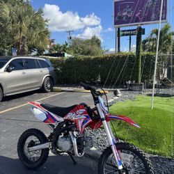 Dirt Bikes 