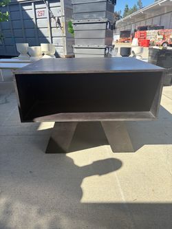 FREE TABLE