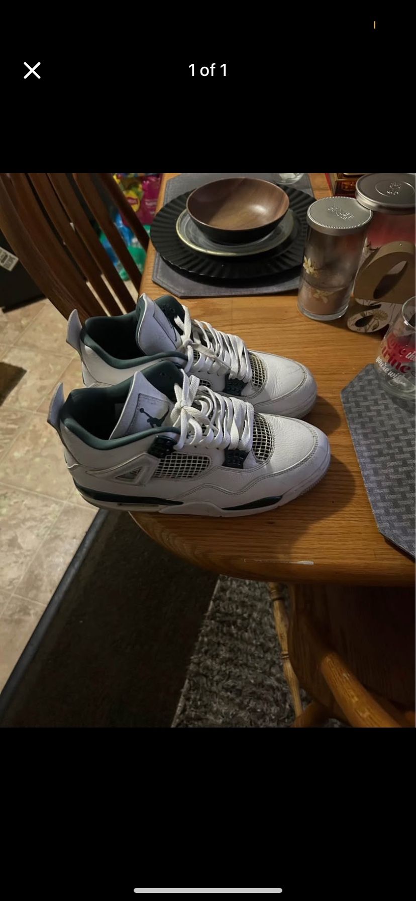 Emerald Jordan 4s