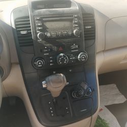 Kia Sedona 2008