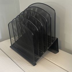 Metal organizers for papers