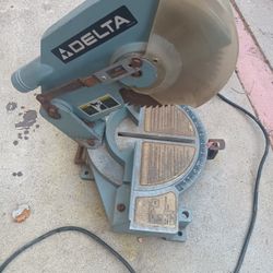Circular Saw  Delta 