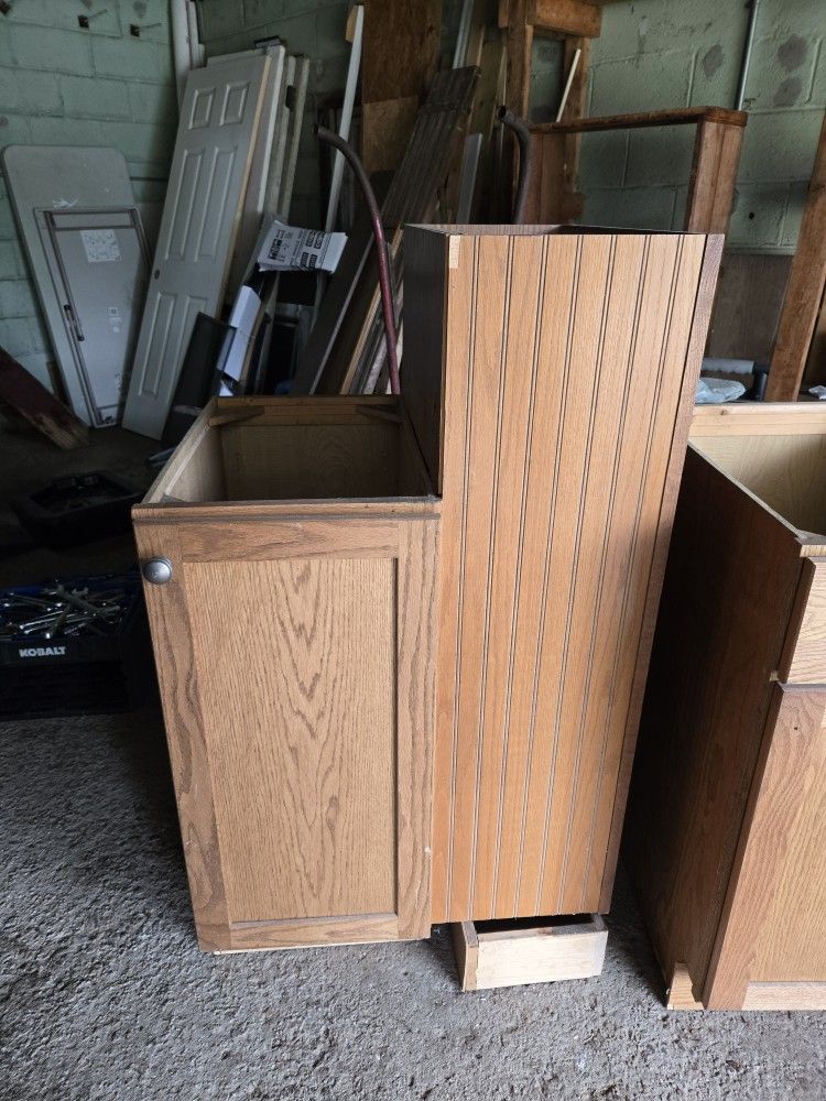Cabinet With Shelf